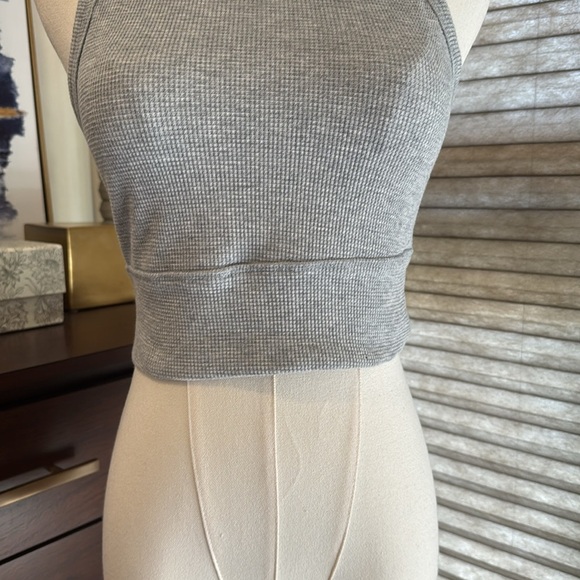 Cropped Gray Waffle Tank w/Racer Back. Size Small - Picture 4 of 6